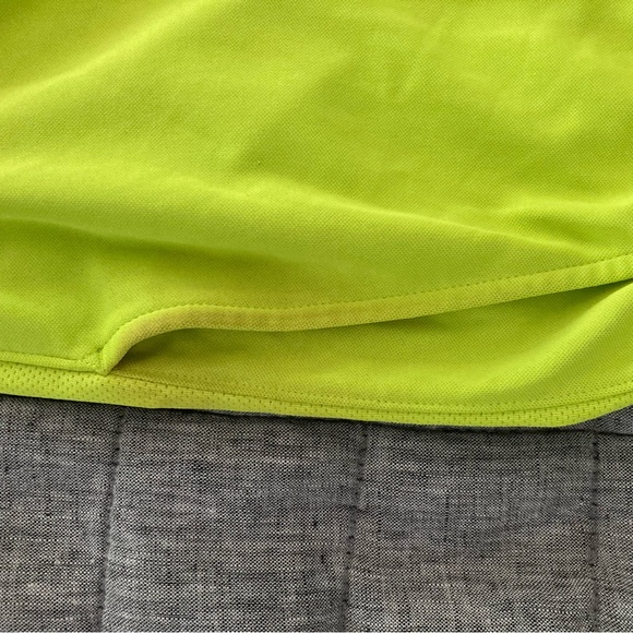 Uniqlo active/tennis shorts, L - Picture 2 of 7